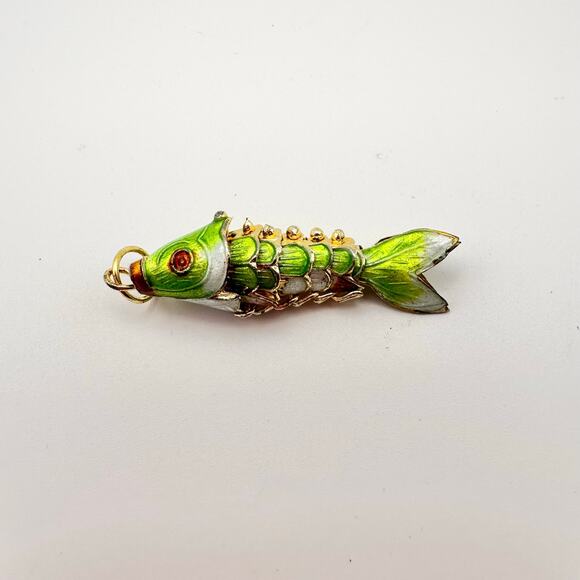 Vintage Green Enamel Cloisonne Articulated Gold Tone Koi Fish Pendant No Chain - Picture 1 of 4